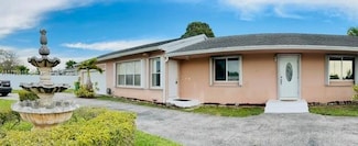 1181 SW 76th Ave, Miami, FL 33144