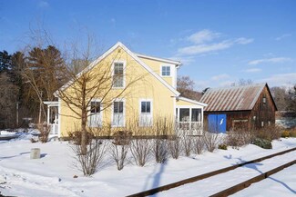 57 Bridge Rd, Fairlee, VT 05045