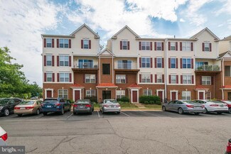 2489 Quick St Unit 301, Herndon, VA 20171