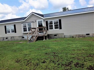 594 Montague Rd, Currie, NC 28435