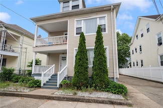 85 Englewood Ave, Pawtucket, RI 02860