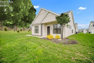 4077 Coventry Cir, Huron, OH 44839
