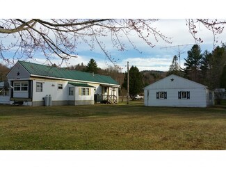 6 Corkum Rd, Stark, NH 03582