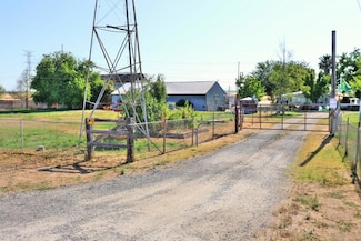 7301 E Levee Rd, Rio Linda, CA 95673