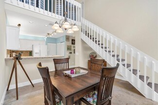 65 Emerald Woods Dr Unit 10, Naples, FL 34108