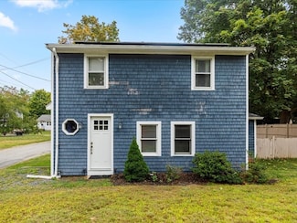 35 Dwight St, Hanson, MA 02341