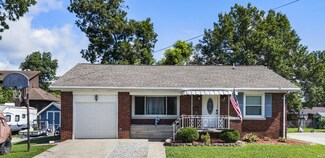 302 E Vine St, Fort Branch, IN 47648