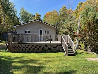2761 Friendship Ln, Franklinville, NY 14737