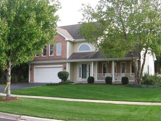 4740 Clearwater Ln, Naperville, IL 60564