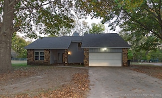 6137 S 219th East Ave, Broken Arrow, OK 74014