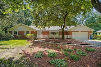 4780 Topper Hill Dr, Hubbard, OH 44425