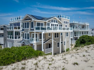 209 E 20th St, Long Beach Township, NJ 08008