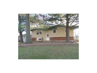 113 N Lee St, Buckner, MO 64016