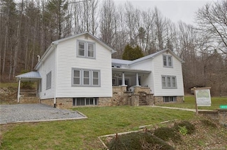 10230 Nc 209 Hwy, Hot Springs, NC 28743