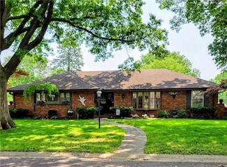 7605 Evanston Ave, Raytown, MO 64138
