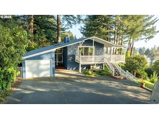 15908 Pelican Bay Dr, Brookings, OR 97415