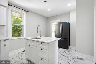 161 W Jefferson St, Paulsboro, NJ 08066