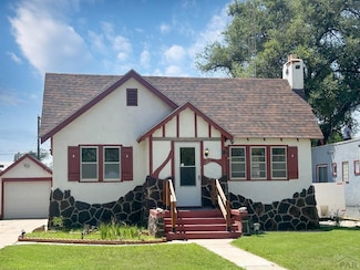 808 S 5th St, Lamar, CO 81052