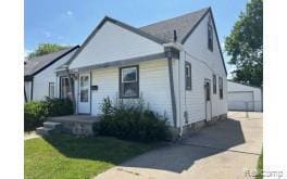 29851 Quinkert St, Roseville, MI 48066
