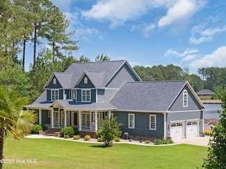 555 Dawson Creek Dr, Arapahoe, NC 28510
