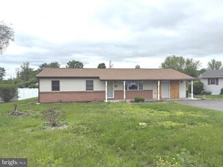 207 Steves Ln, Elizabethville, PA 17023