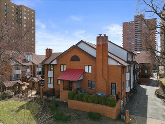 4454 Lindell Blvd Unit 28, Saint Louis, MO 63108