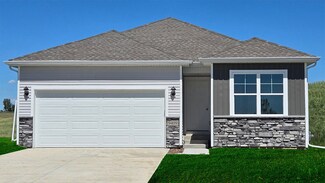 45 Pompas Dr SW, Cedar Rapids, IA 52404