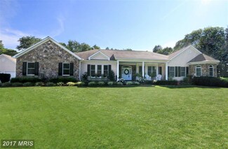 39511 Hamilton Pines Ln, Waterford, VA 20197