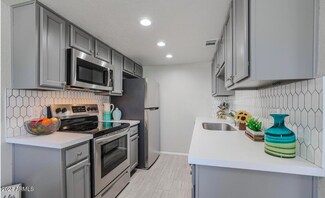 3402 N 32nd St Unit 118, Phoenix, AZ 85018