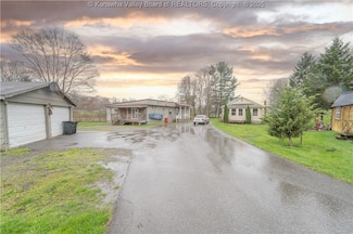 400 Glen Oaks Rd, Summersville, WV 26651