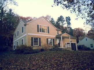 1202 Edgehill Dr, Madison, WI 53705
