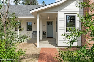 509 3rd St, Priest River, ID 83856
