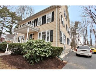 5-7 Moraine St, Andover, MA 01810