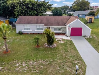 426 SW Eastport Cir, Port Saint Lucie, FL 34953