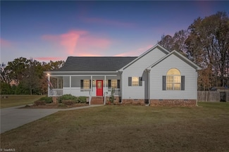 557 E Ridge Ave, Liberty, NC 27298