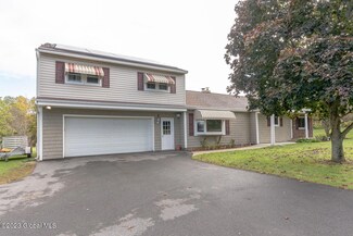 1092 Sacandaga Rd, Schenectady, NY 12302