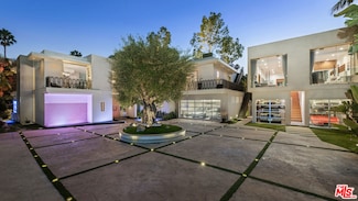 1111 N Sierra Alta Way, Beverly Hills Post Office, CA 90210