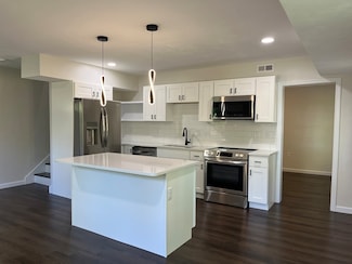 88 Ashburnham St, Fitchburg, MA 01420