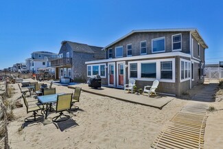 240 N End Blvd Unit B, Salisbury, MA 01952