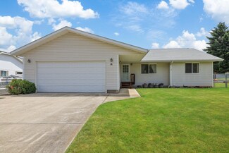 18 N Forest St, Deer Park, WA 99006