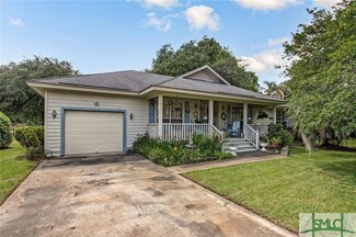 3205 Woodlawn Dr, Savannah, GA 31404