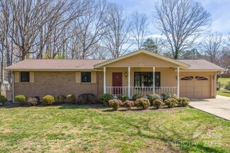1630 26th St NE, Hickory, NC 28601