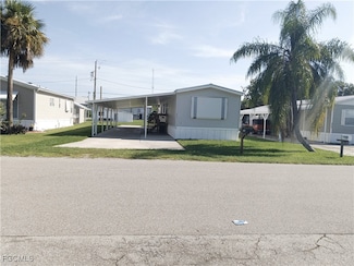 231 Palm Ave, Moore Haven, FL 33471