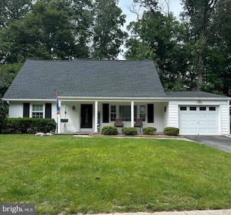 1725 Swinburne Ave, Crofton, MD 21114