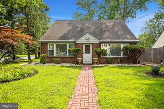 1124 Mercer Dr, Haddonfield, NJ 08033