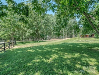 . Walden Ln, Weddington, NC 28104