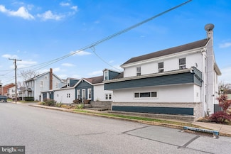 676 W Market St, Marietta, PA 17547