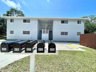 800 SW 10th Ave Unit 820, Hallandale Beach, FL 33009