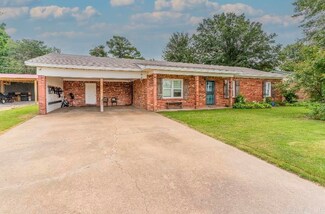 102 Stephan St, Caraway, AR 72419