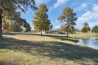 56 Highland Dr, Troy, MO 63379